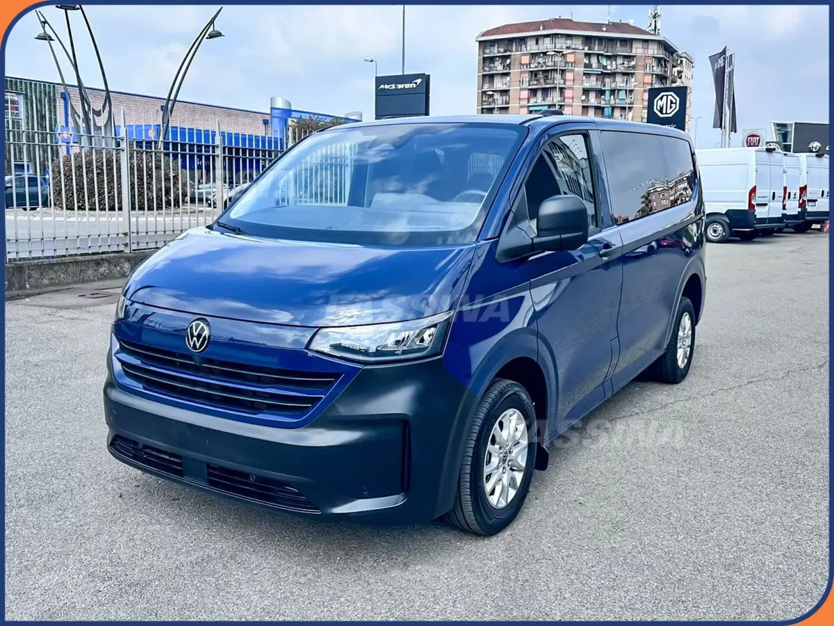 Volkswagen Veicoli Commerciali Caravelle nuova a Milano (3)