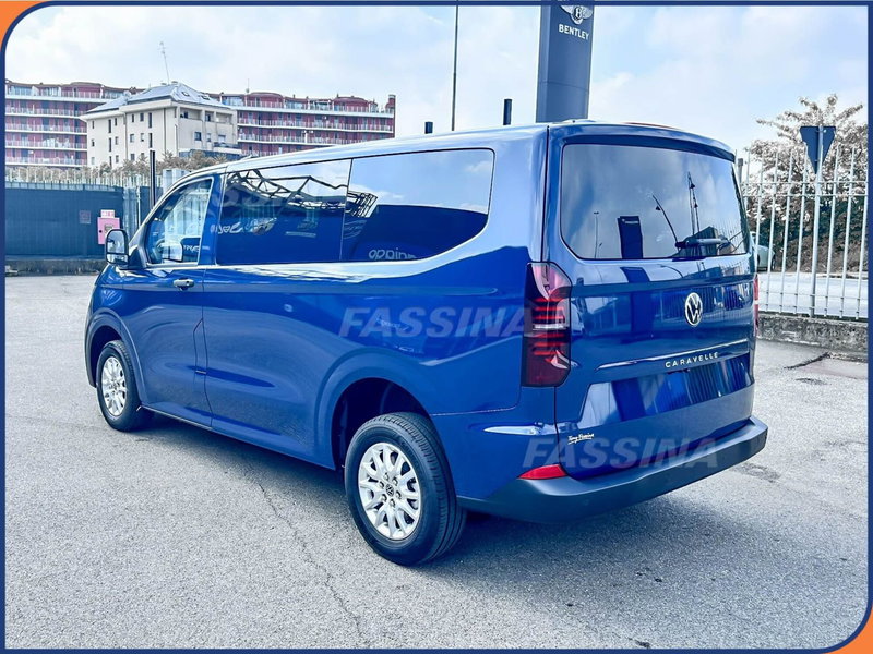 Volkswagen Veicoli Commerciali Caravelle nuova a Milano (4)