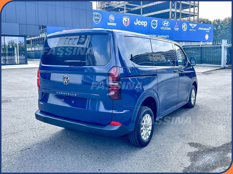 Volkswagen Veicoli Commerciali Caravelle nuova a Milano (6)