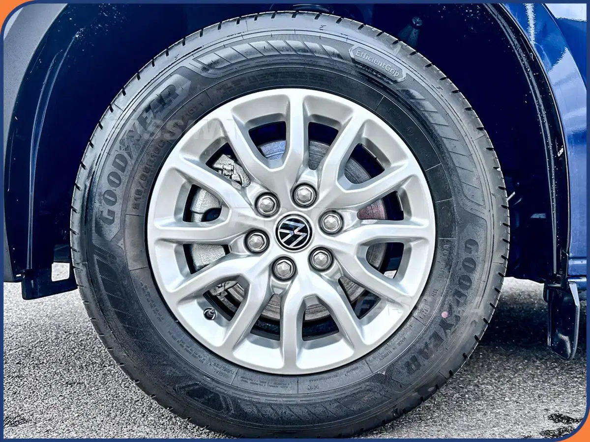 Volkswagen Veicoli Commerciali Caravelle nuova a Milano (7)