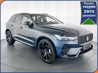 Volvo XC60 2.0 b5 mhev Plus Black Edition awd auto nuova a Milano