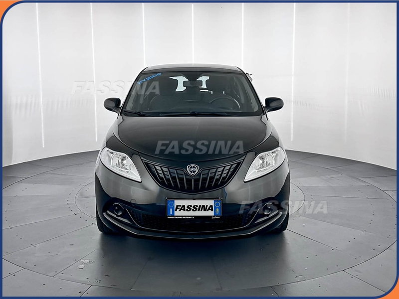 Lancia Ypsilon usata a Milano (2)