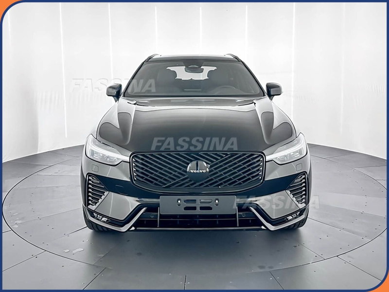 Volvo XC60 nuova a Milano (2)