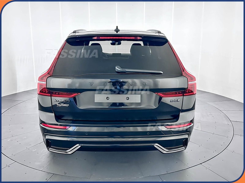 Volvo XC60 nuova a Milano (5)
