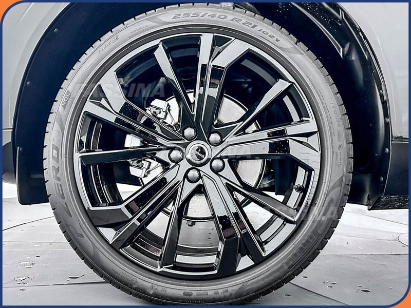 Volvo XC60 nuova a Milano (7)