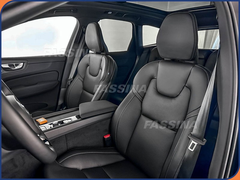 Volvo XC60 nuova a Milano (8)