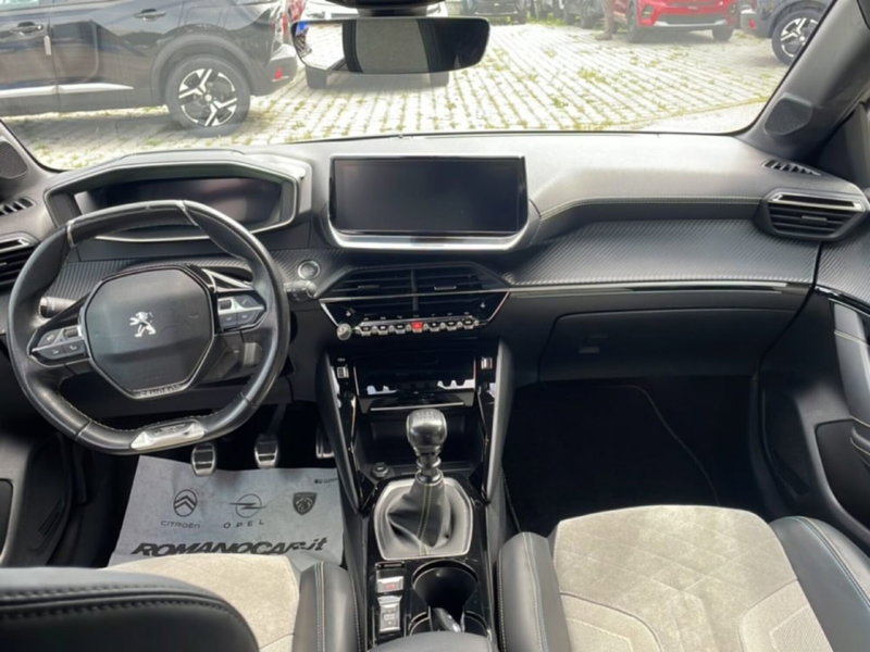 Peugeot 208 usata a Foggia (11)