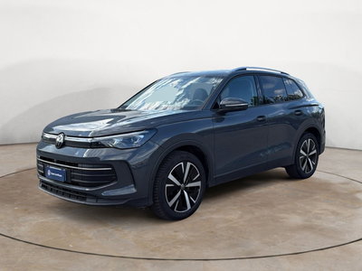Volkswagen Tiguan 2.0 tdi Edition 150cv dsg del 2024 usata a Terni