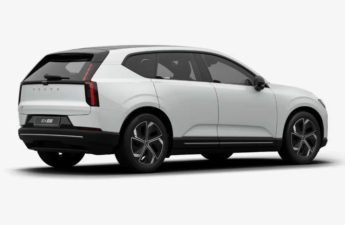 Volvo EX60 nuova a Milano (5)