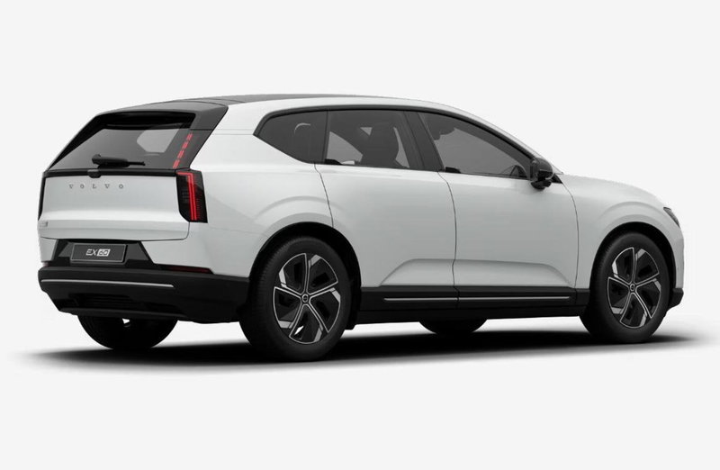 Volvo EX60 nuova a Milano (5)