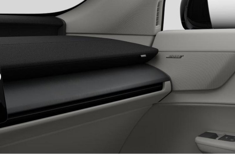 Volvo EX60 nuova a Milano (13)