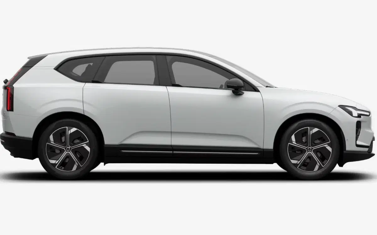Volvo EX60 nuova a Milano (6)