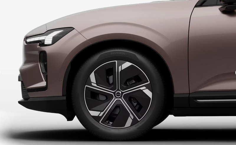 Volvo EX60 nuova a Milano (8)