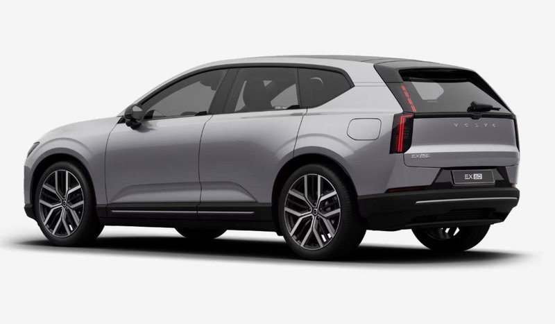 Volvo EX60 nuova a Milano (3)
