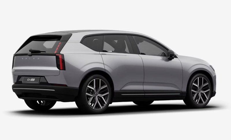 Volvo EX60 nuova a Milano (4)