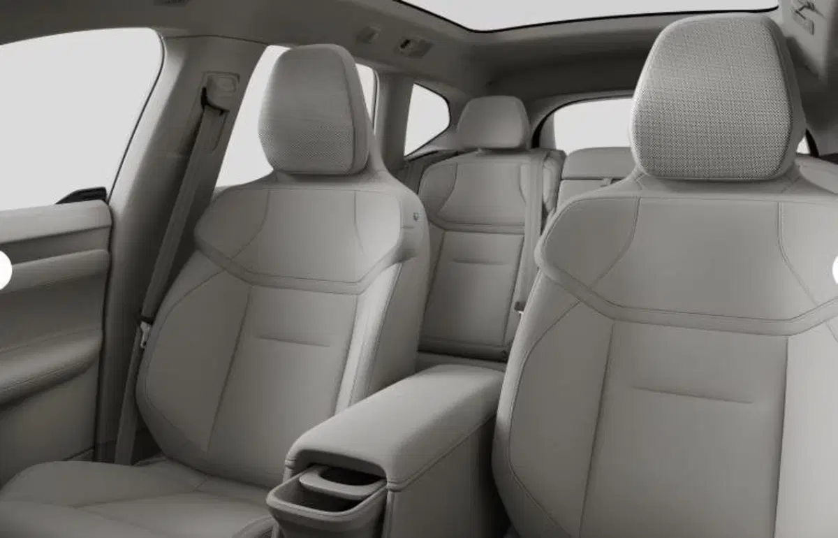 Volvo EX60 nuova a Milano (11)