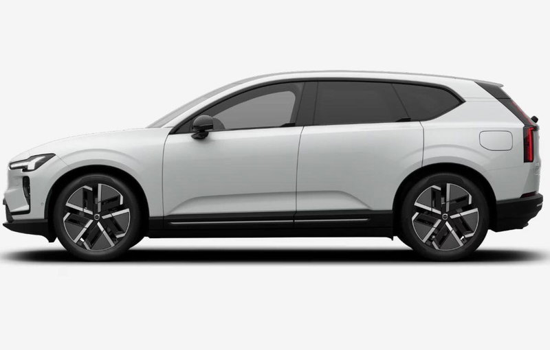 Volvo EX60 nuova a Milano (3)
