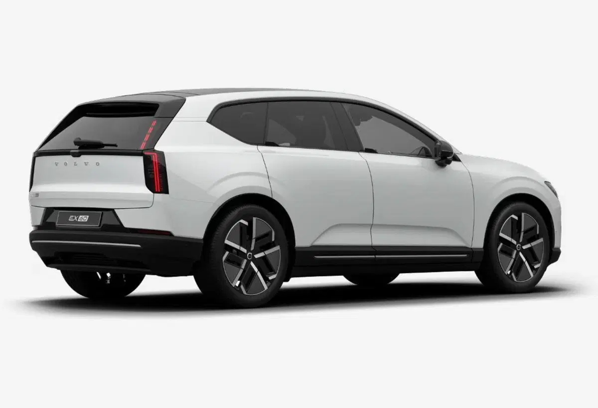 Volvo EX60 nuova a Milano (5)