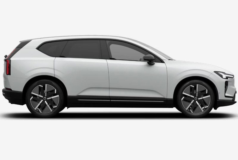 Volvo EX60 nuova a Milano (6)