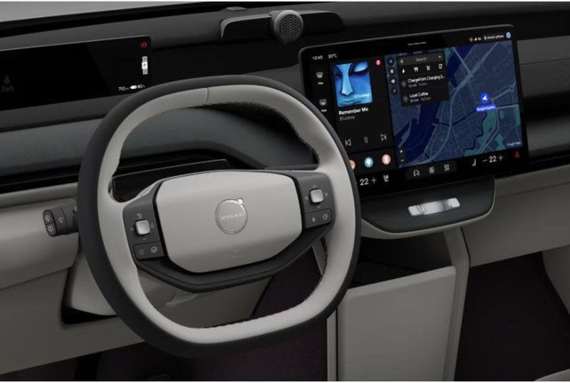 Volvo EX60 nuova a Milano (15)