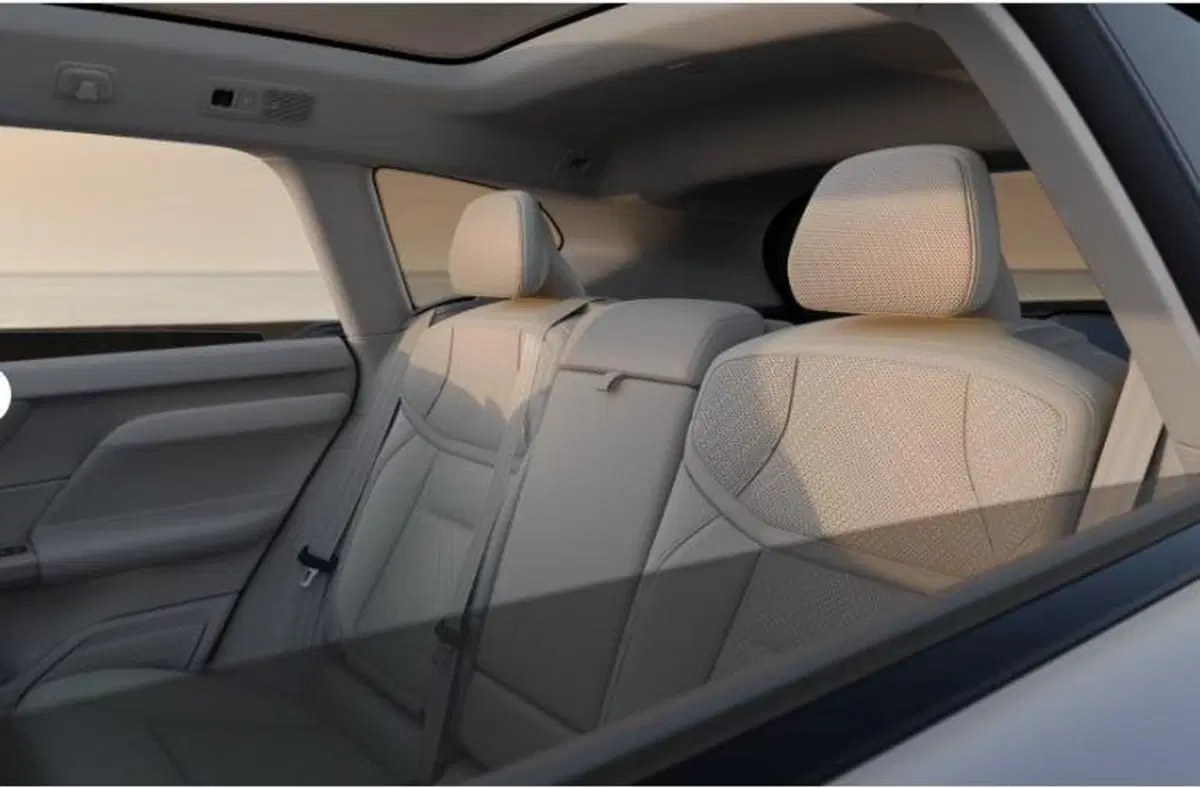 Volvo EX60 nuova a Milano (16)