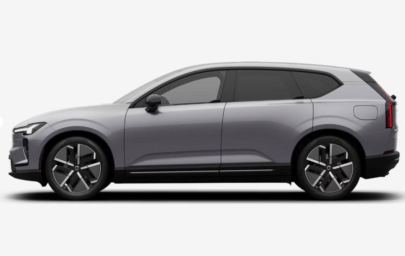 Volvo EX60 nuova a Milano (2)