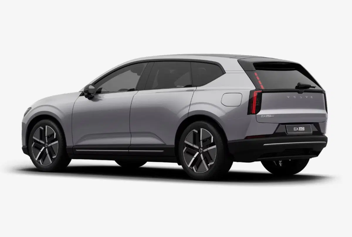 Volvo EX60 nuova a Milano (3)