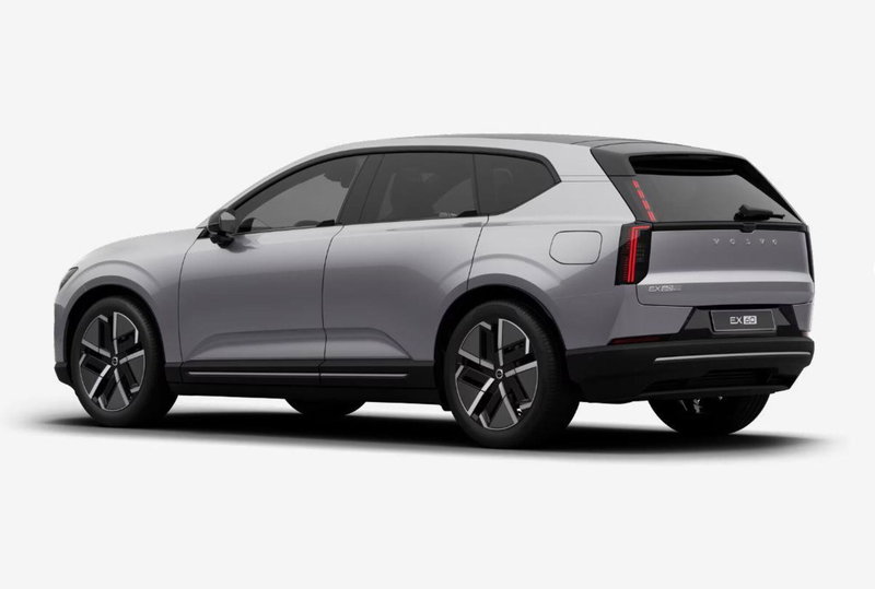 Volvo EX60 nuova a Milano (3)