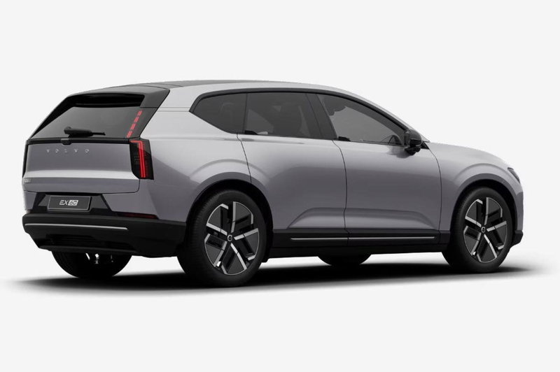 Volvo EX60 nuova a Milano (5)