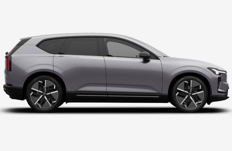 Volvo EX60 nuova a Milano (6)