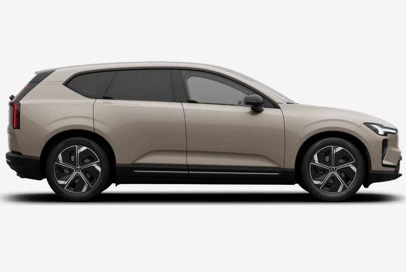 Volvo EX60 nuova a Milano (7)