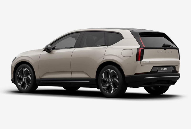 Volvo EX60 nuova a Milano (3)