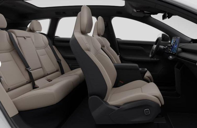 Volvo EX60 nuova a Milano (13)