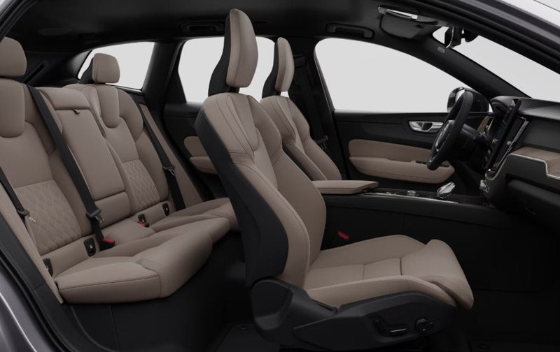 Volvo XC60 nuova a Milano (15)