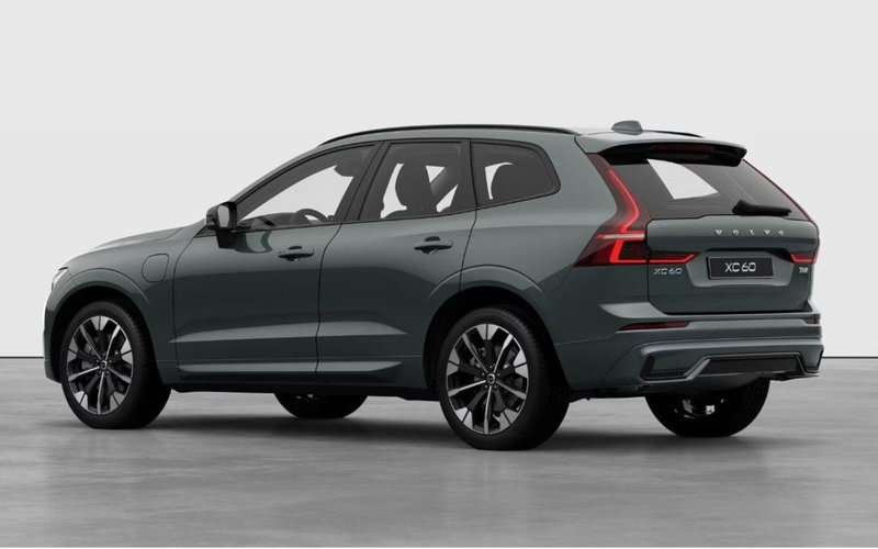 Volvo XC60 nuova a Milano (3)
