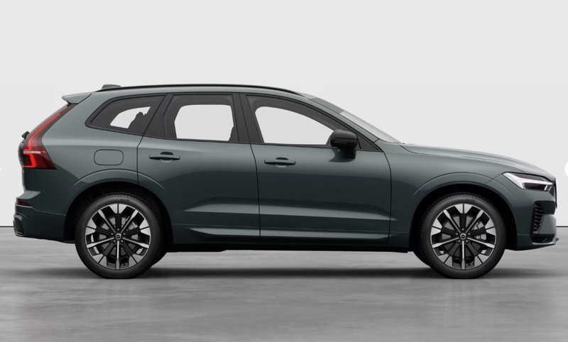 Volvo XC60 nuova a Milano (5)