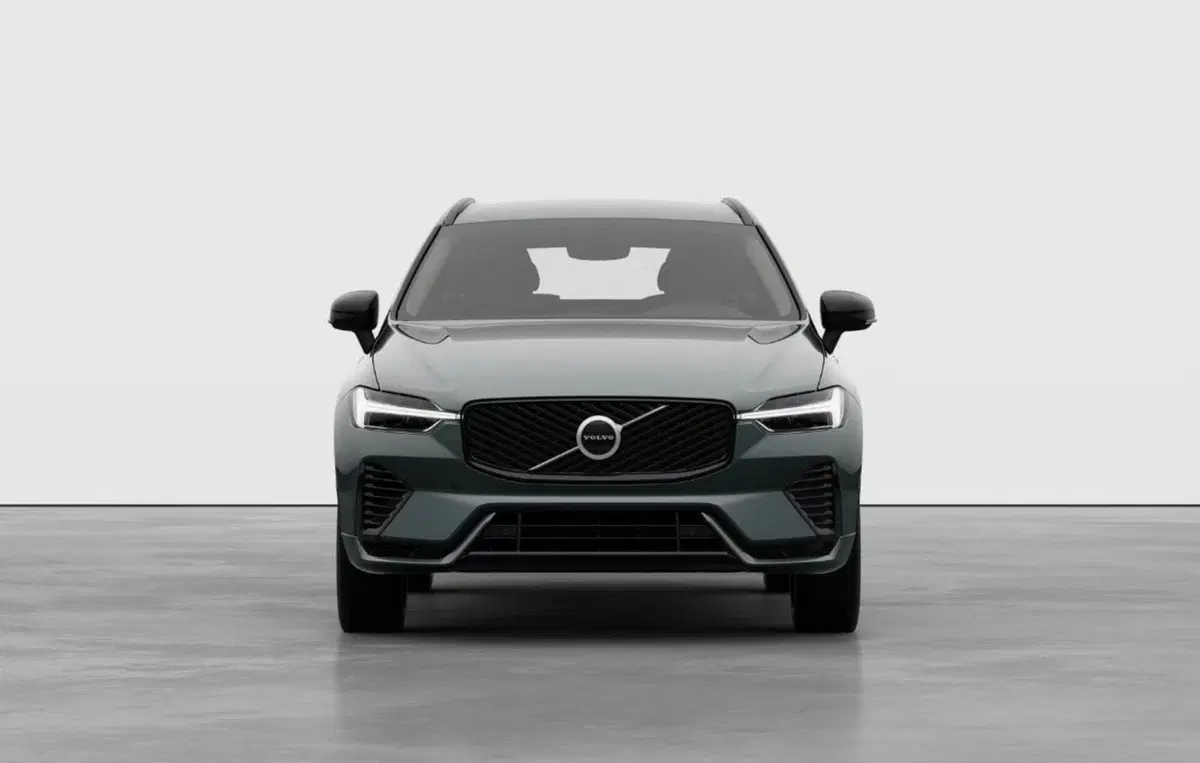 Volvo XC60 nuova a Milano (6)