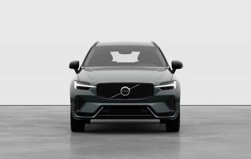 Volvo XC60 nuova a Milano (6)