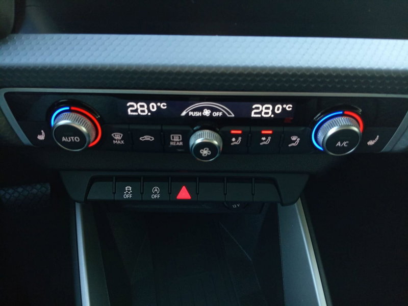 Audi A1 Sportback usata a Bari (8)