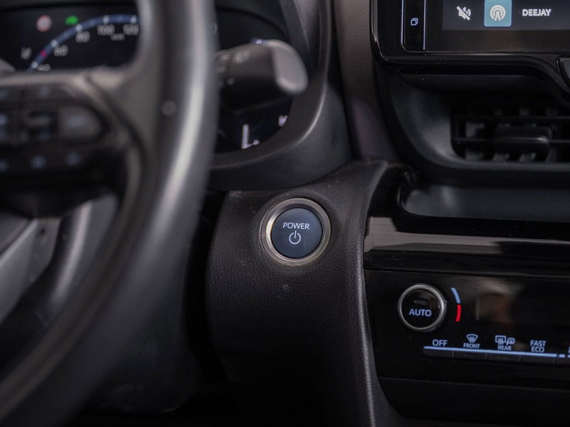 Toyota Yaris Cross usata a Foggia (20)