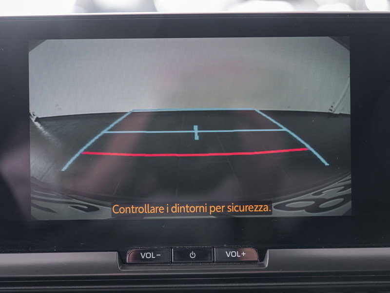 Toyota Toyota C-HR usata a Foggia (16)