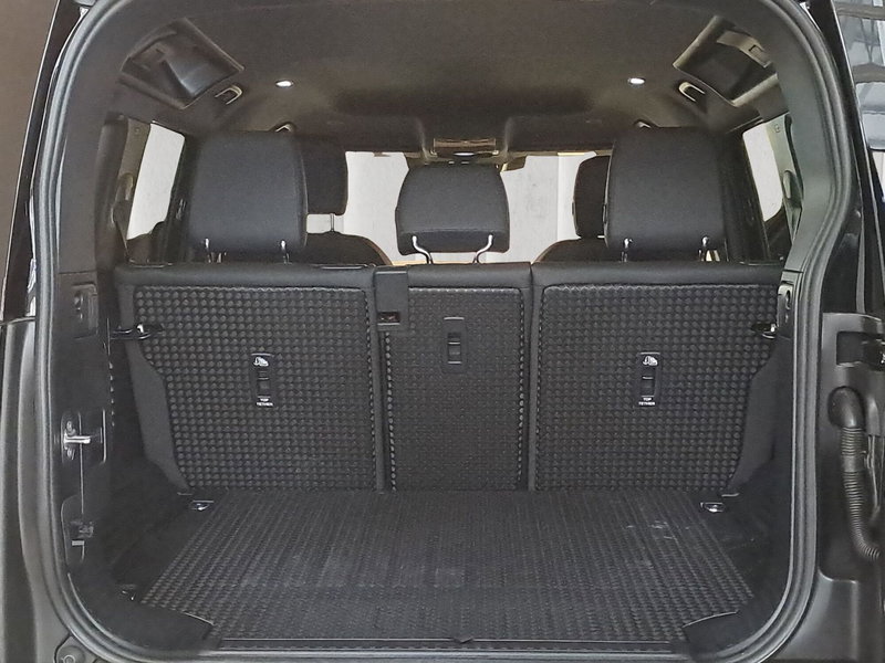 Land Rover Defender usata a Pavia (15)