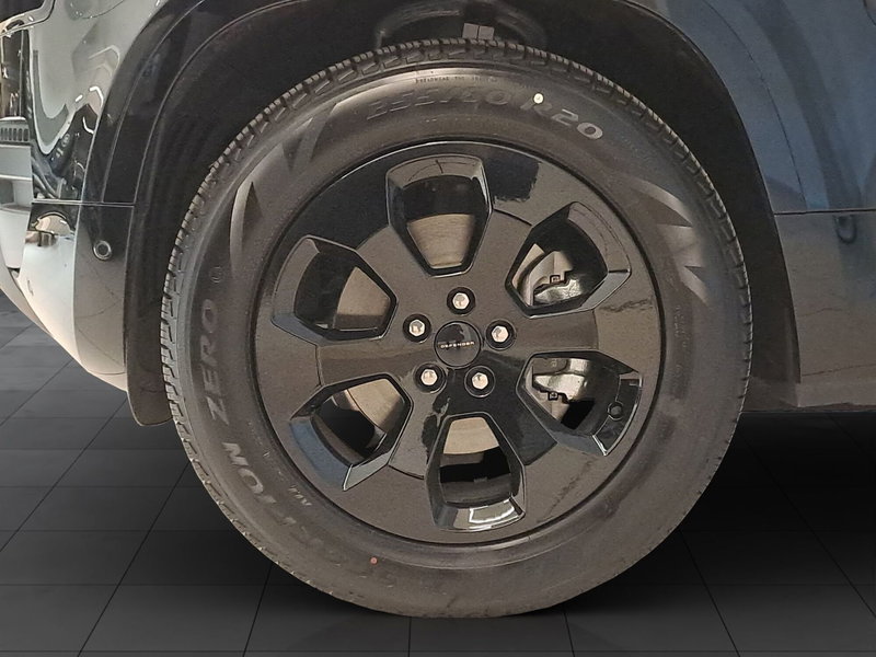 Land Rover Defender usata a Pavia (9)