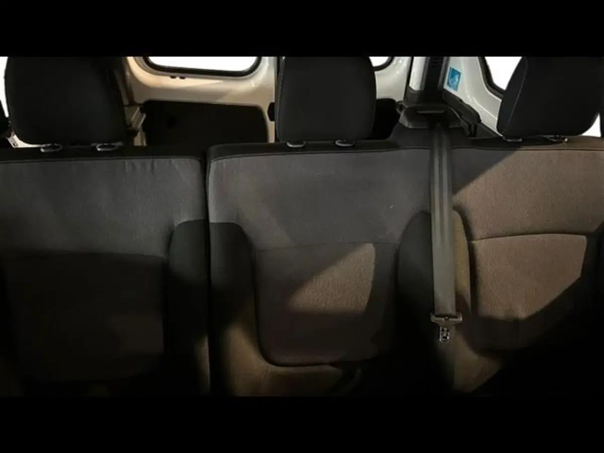 Opel Vivaro Furgone usata a Firenze (12)