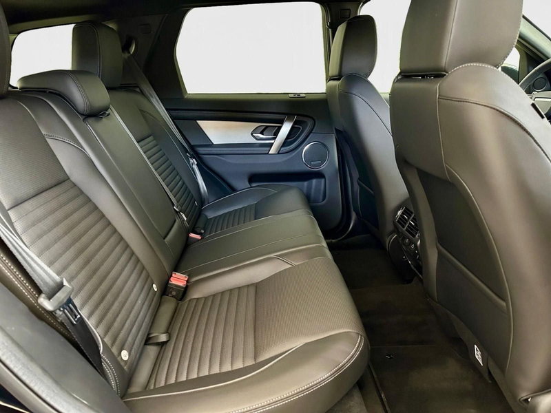 Land Rover Discovery Sport usata a Bari (5)