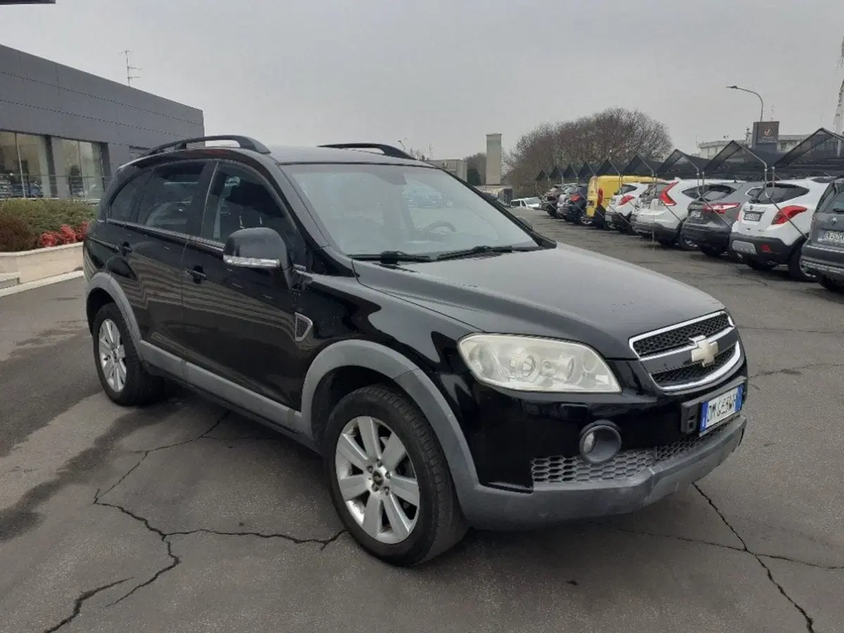 Chevrolet Captiva usata a Modena (3)