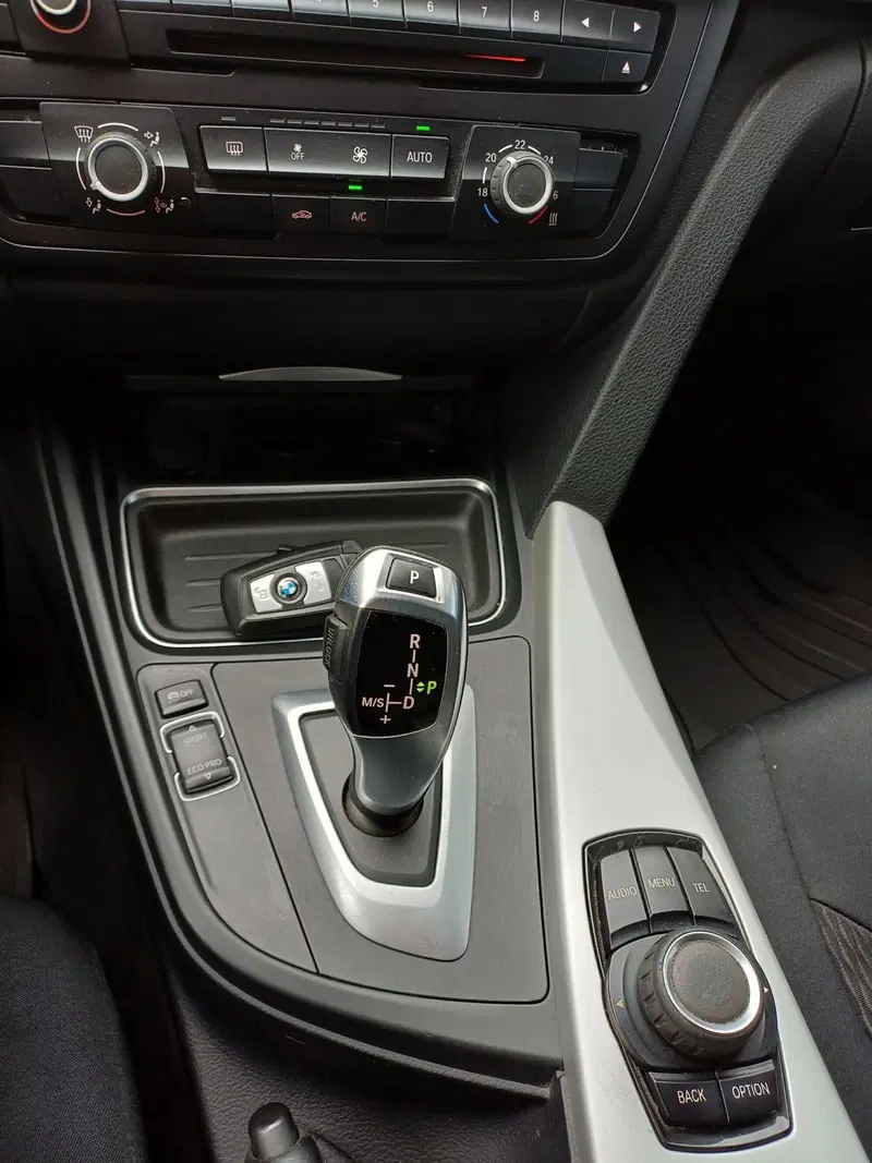 BMW Serie 3 Touring usata a Modena (12)