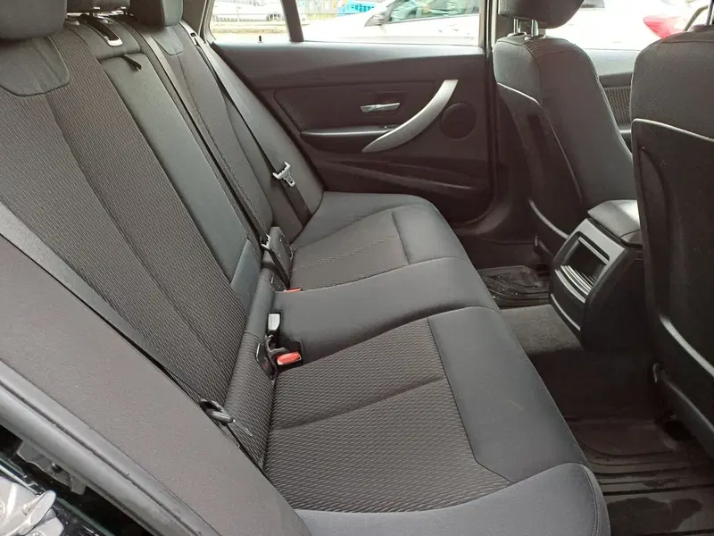 BMW Serie 3 Touring usata a Modena (9)