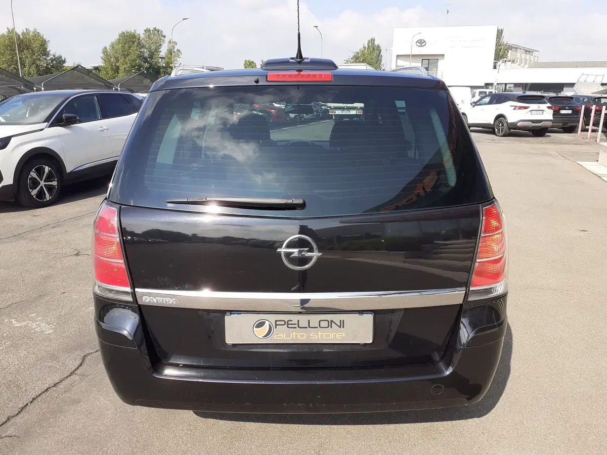 Opel Zafira usata a Modena (6)