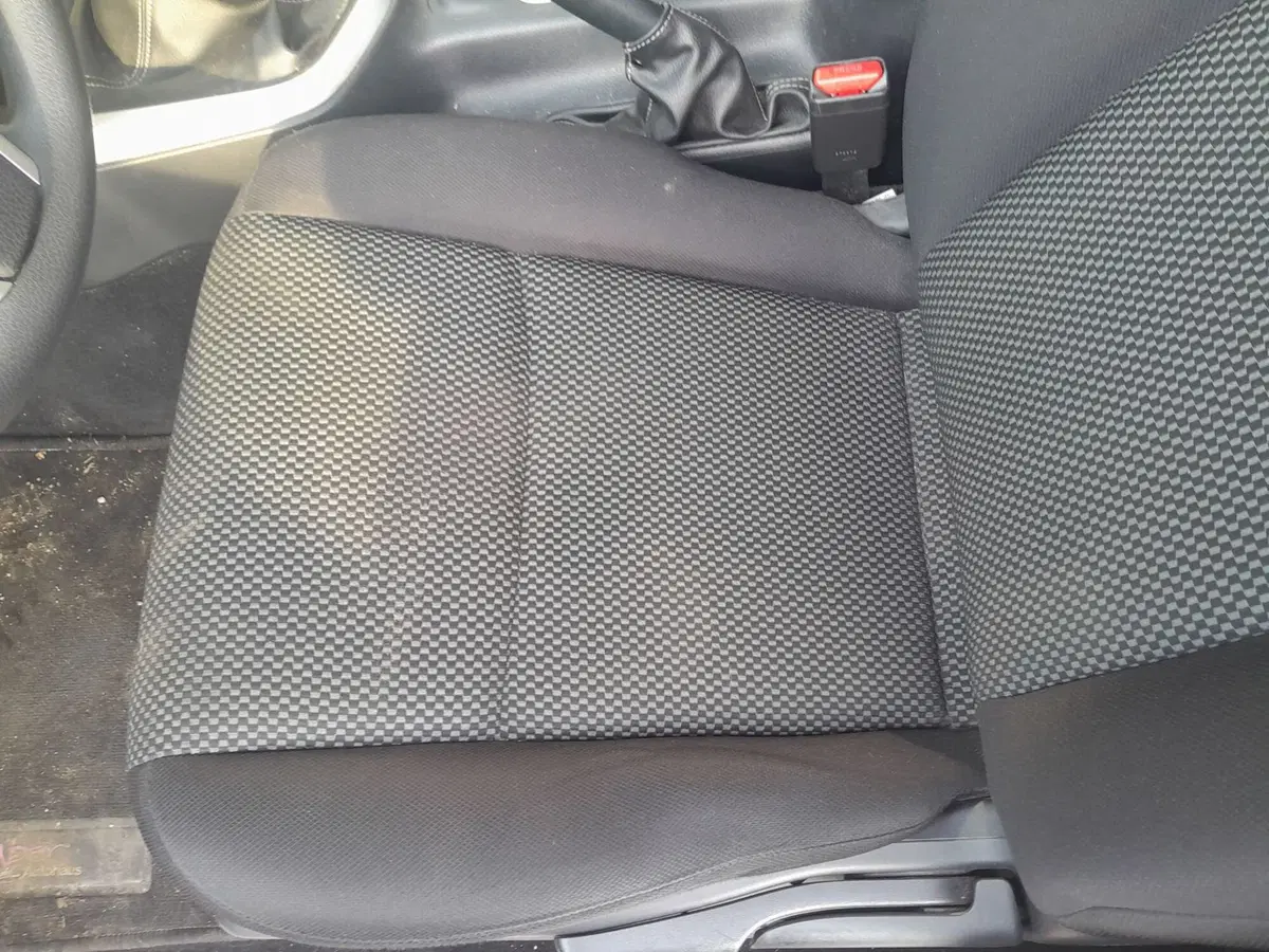 Nissan Navara usata a Cuneo (12)